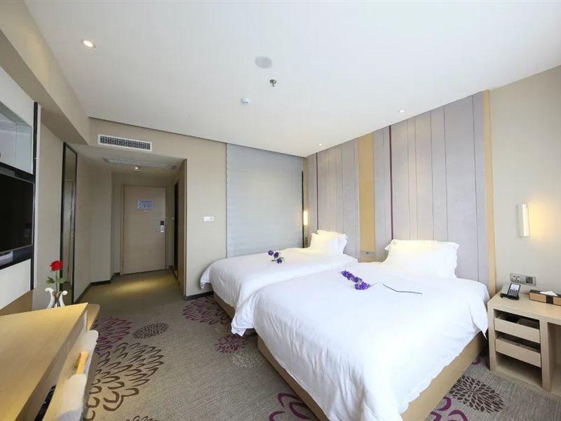 Lavande Hotel Fuhuadao Branch Жонгшан Екстериор снимка