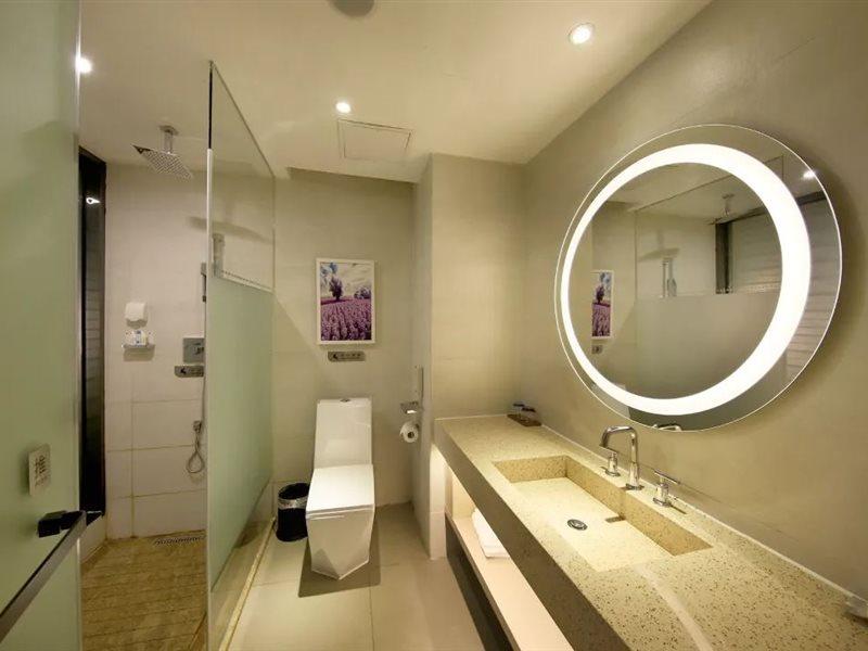 Lavande Hotel Fuhuadao Branch Жонгшан Екстериор снимка