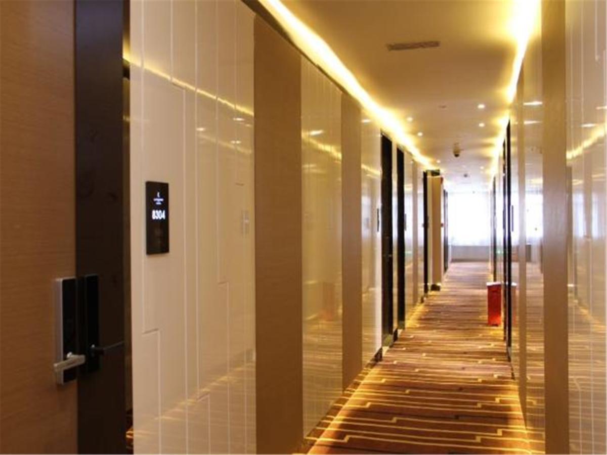Lavande Hotel Fuhuadao Branch Жонгшан Екстериор снимка